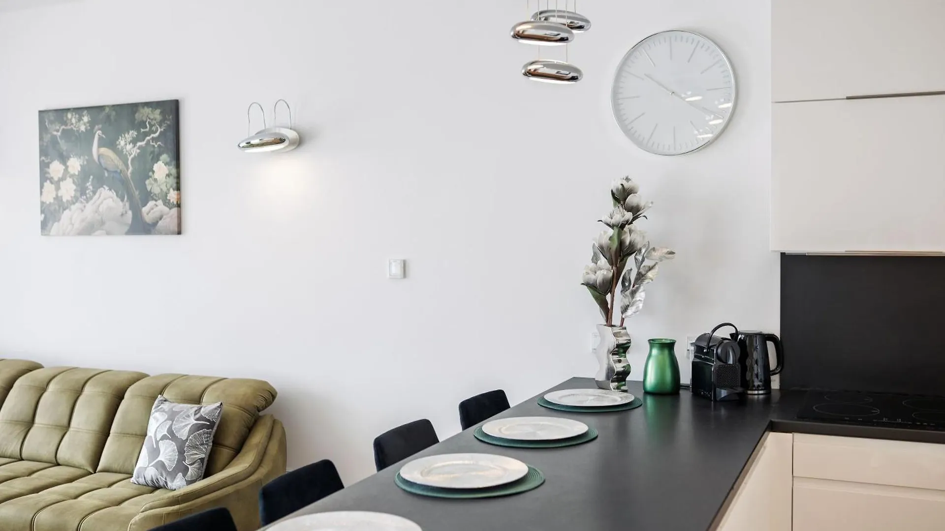 About Art Apartments - Ovo Wrocław 0*,  Polska