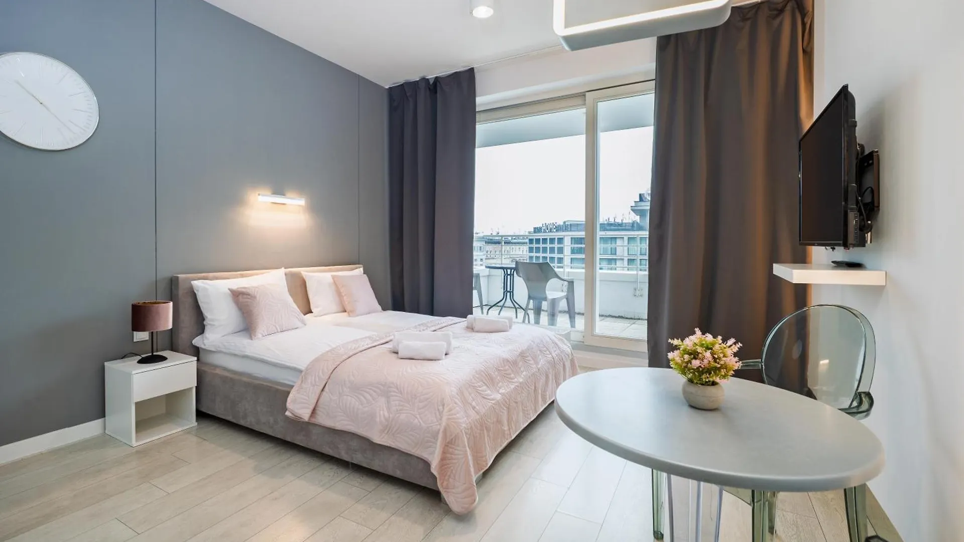 About Art Apartments - Ovo Wrocław