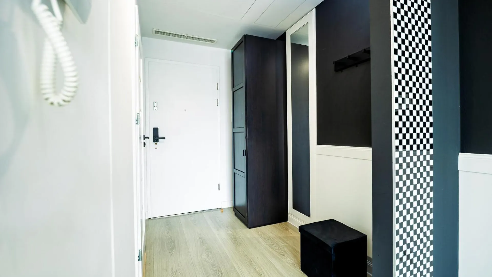 About Art Apartments - Ovo Wrocław