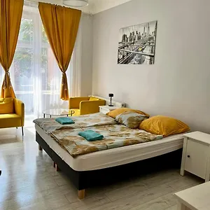 Colourful Rooms Wroclaw Breslavia